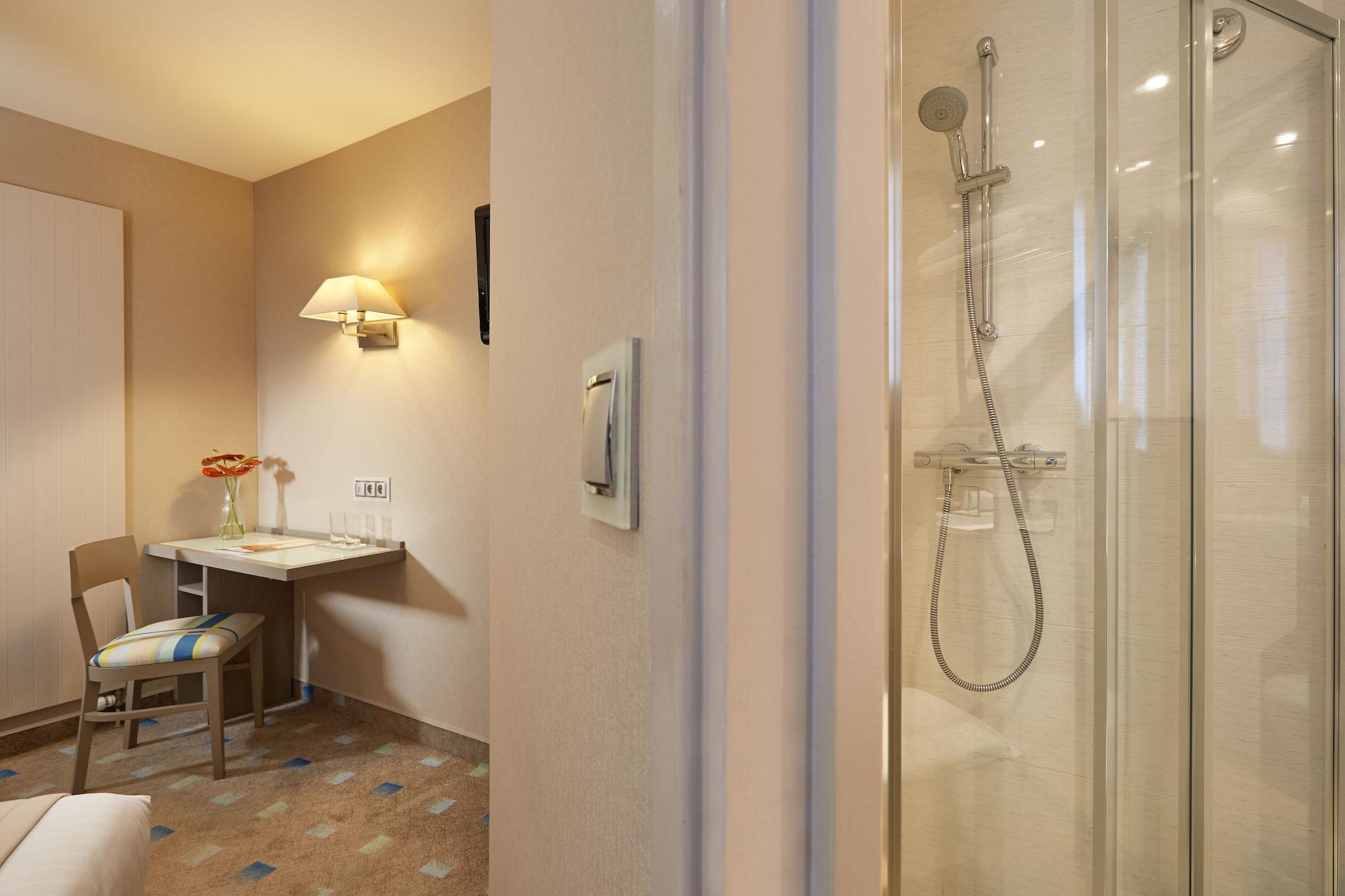 Alize Grenelle Tour Eiffel Hotel Paris Exterior photo